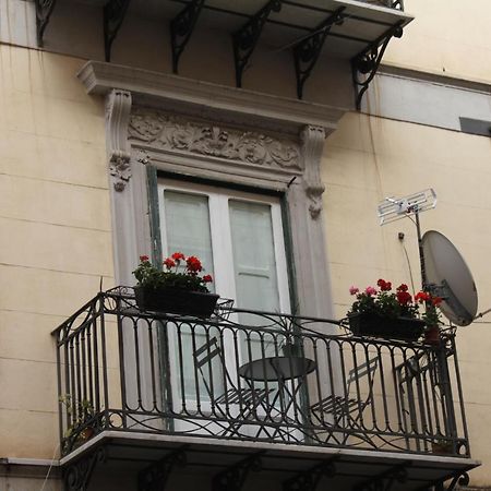 Sole Apartment Палермо Екстериор снимка