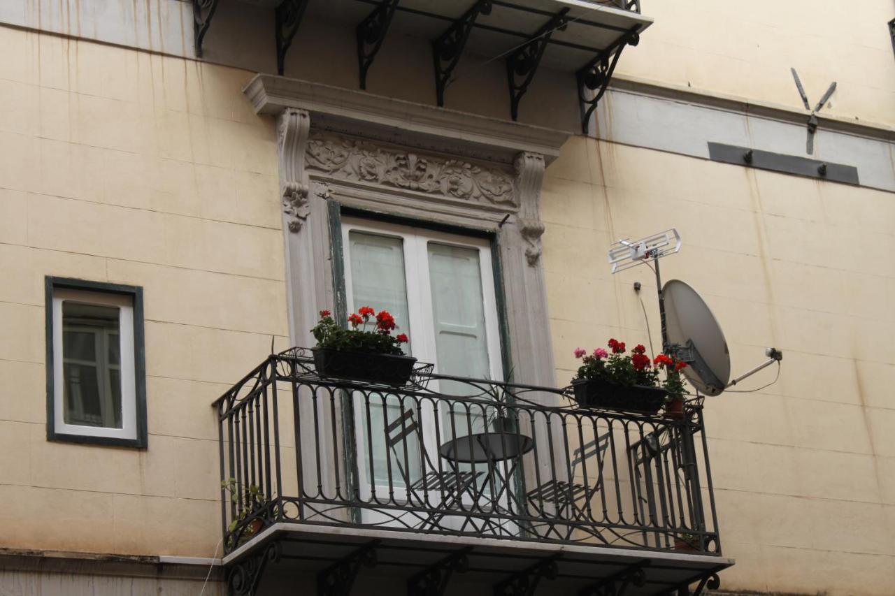 Sole Apartment Палермо Екстериор снимка